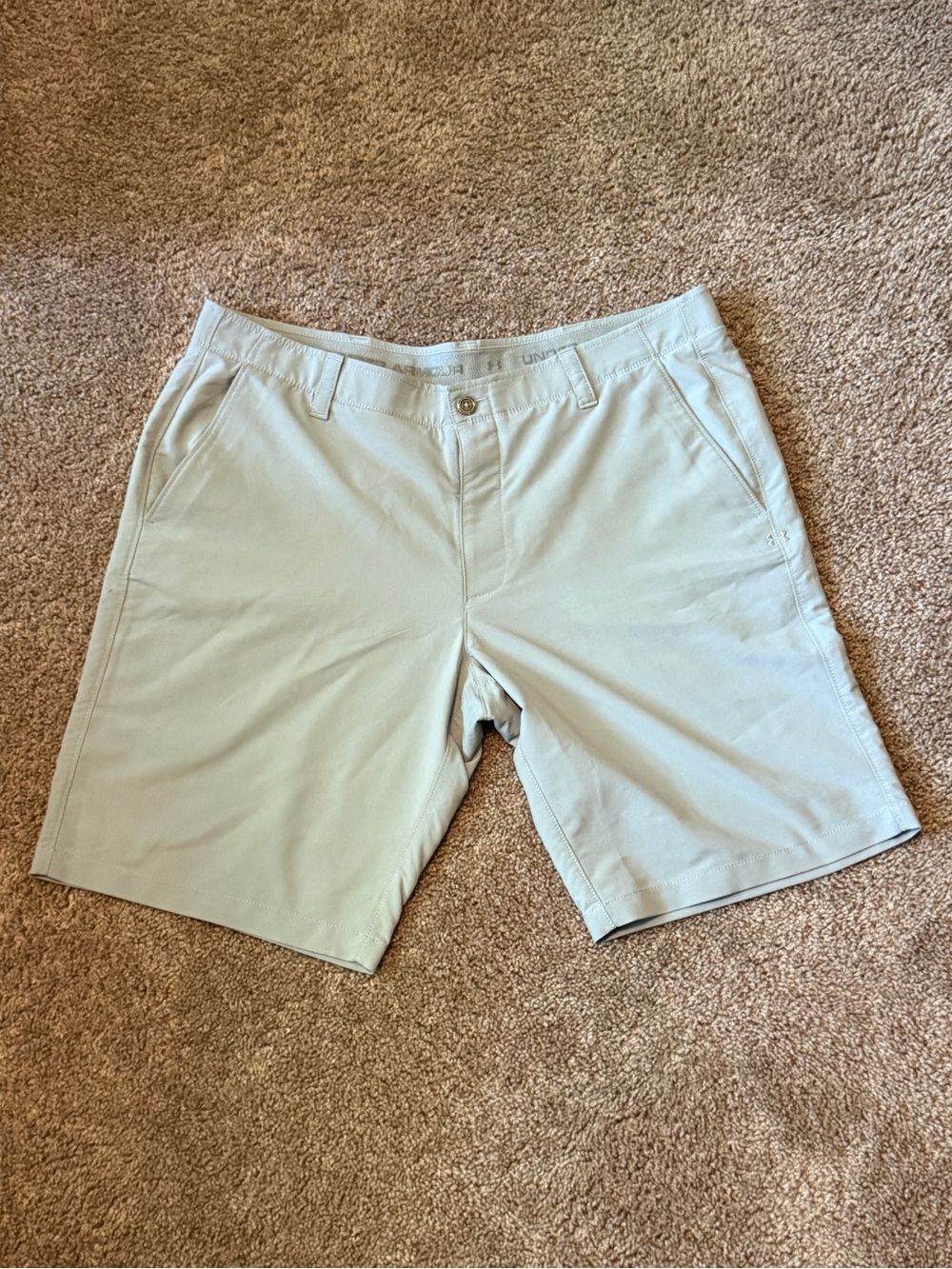 Under Armour Grey Men’s Flat Front Golf Shorts